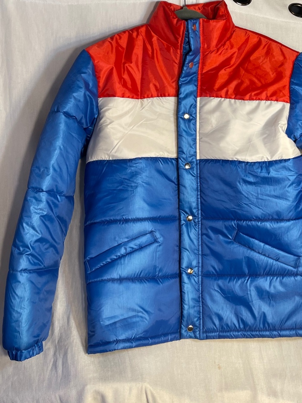 Men's Colorblock Puffer Sweater Jacket - Blue/White/Red